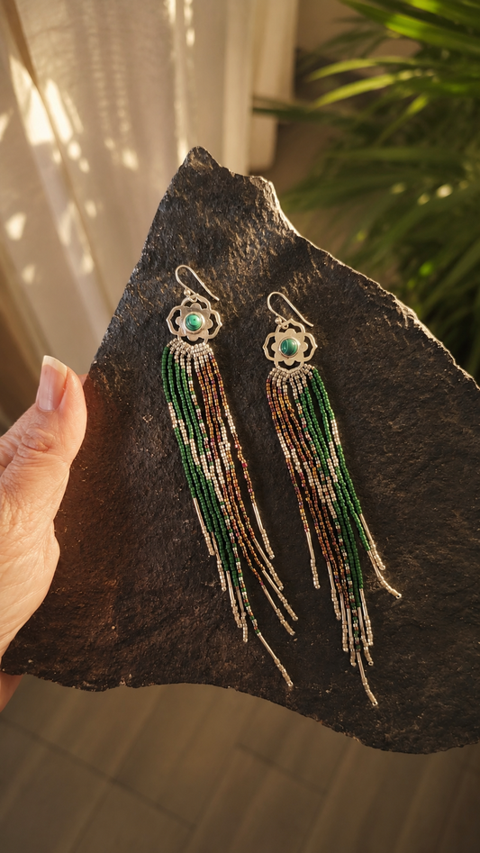Aretes rosetón con piedra malaquita
