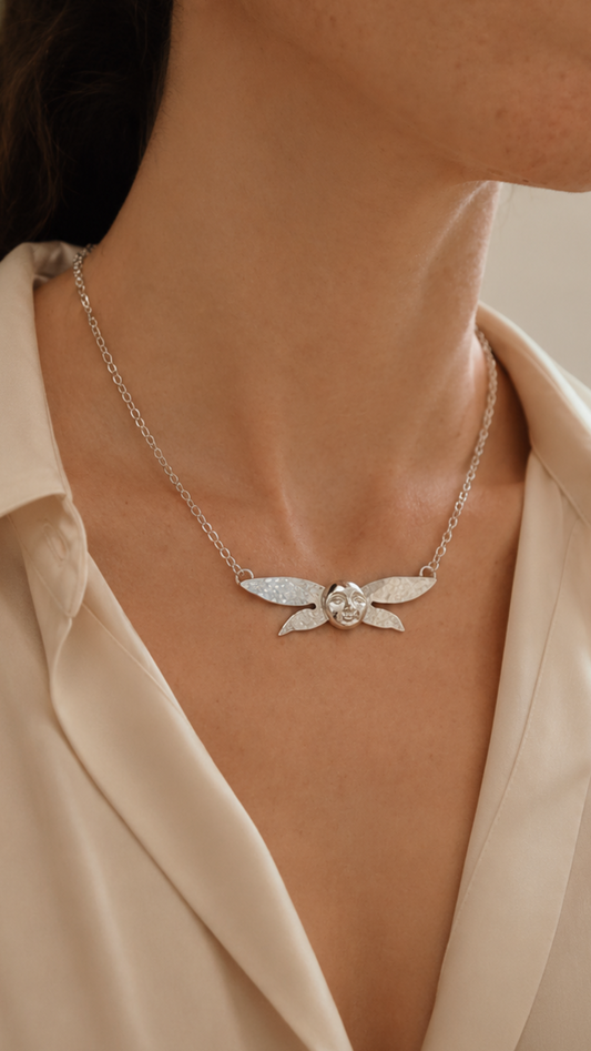 Collar Guerrera mariposa