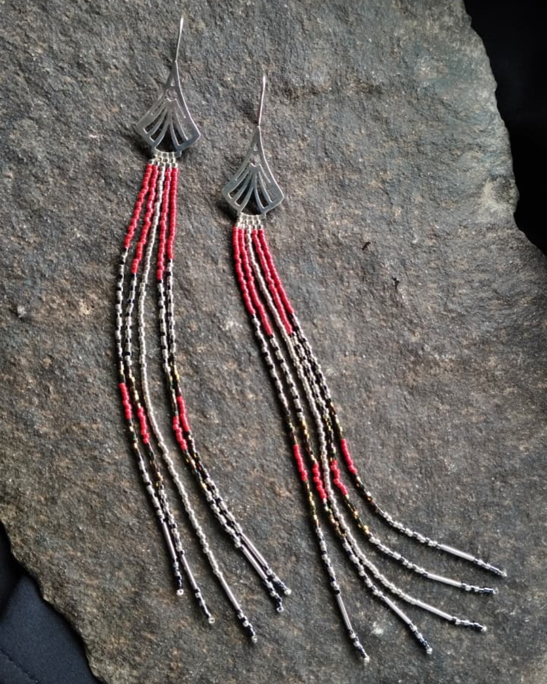 Aretes bailarina rojo