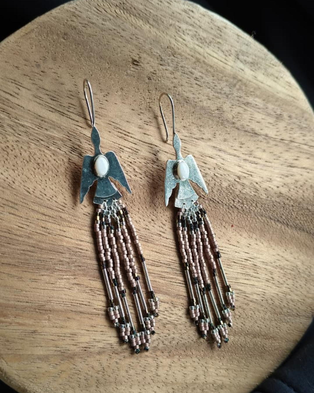 Aretes gaviota determinada