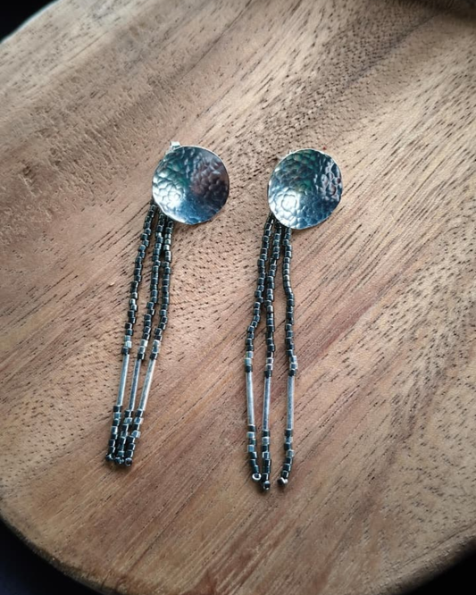 Aretes martillados